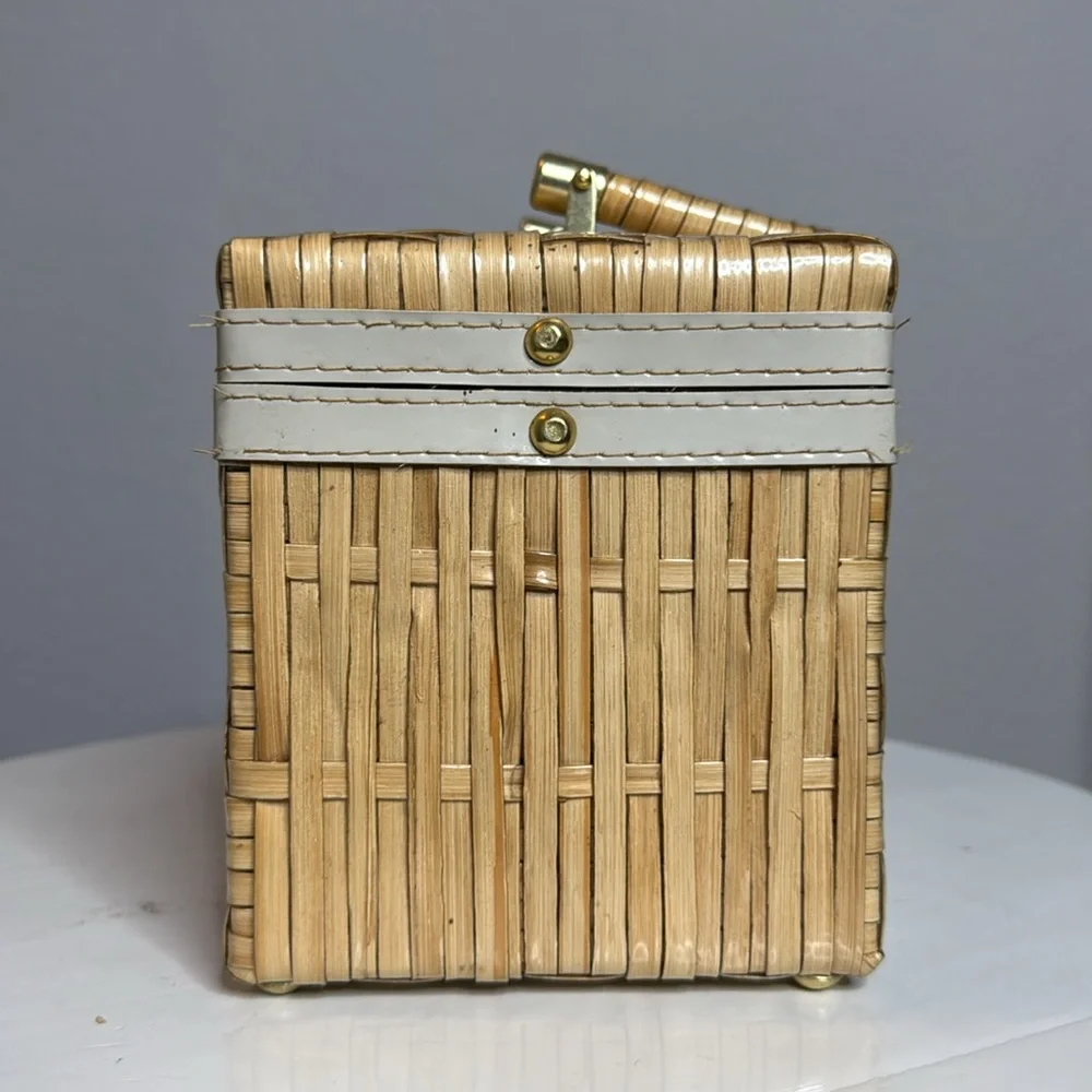 VINTAGE 1950s CHEVRON PATTERN STRAW WICKER WOVEN BOX HAND BAG - Picture 4 of 13